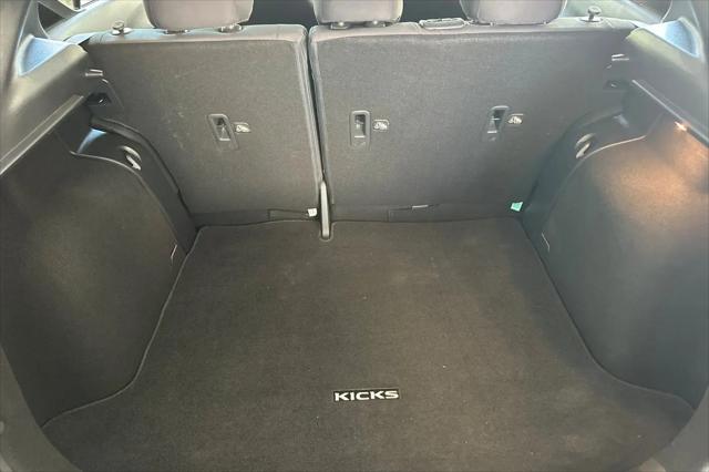 2021 Nissan Kicks SV Xtronic CVT