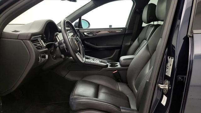 2020 Porsche Macan Macan