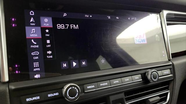 2020 Porsche Macan Macan