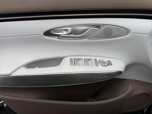 2026 Genesis GV70 Standard