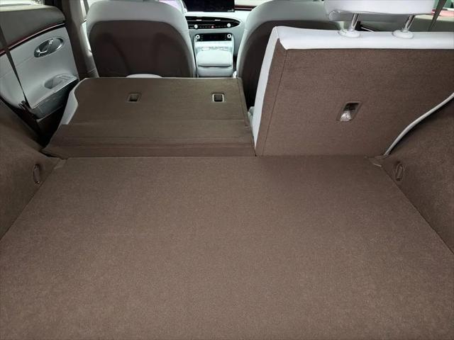 2026 Genesis GV70 Standard