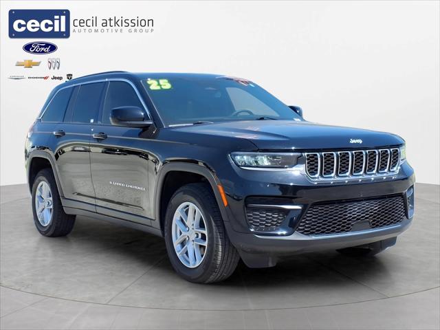 2025 Jeep Grand Cherokee Laredo X 4x2 for sale in Uvalde, TX
