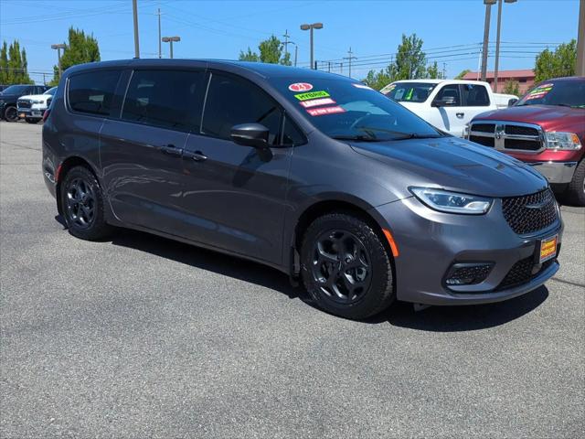 2023 Chrysler Pacifica Hybrid Touring L for sale in Spokane, WA