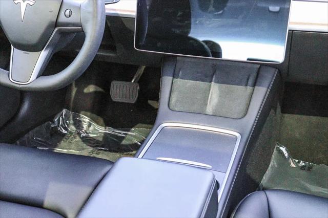 2021 Tesla Model 3 Standard Range Plus Rear-Wheel Drive