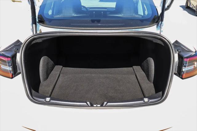 2021 Tesla Model 3 Standard Range Plus Rear-Wheel Drive