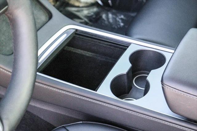 2021 Tesla Model 3 Standard Range Plus Rear-Wheel Drive