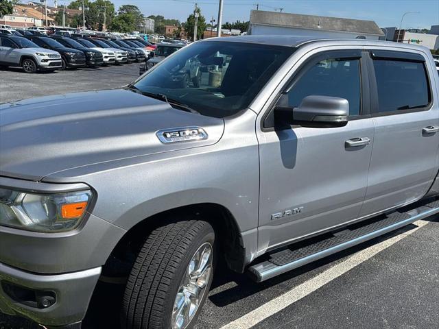 2020 RAM 1500 Big Horn Crew Cab 4x4 64 Box