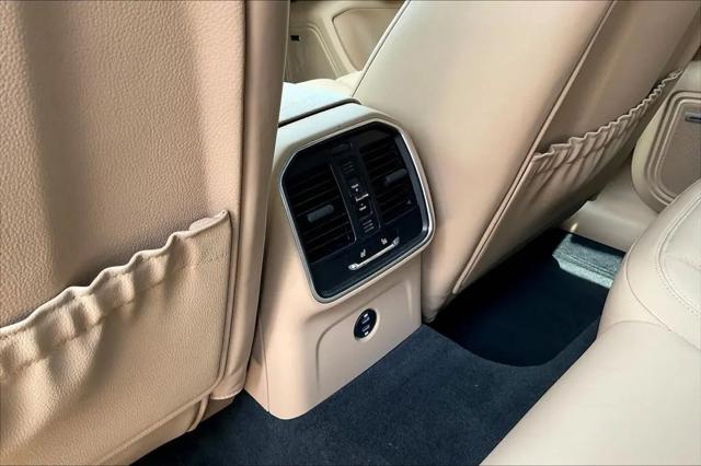 2022 Porsche Macan S