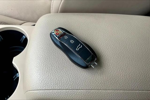 2022 Porsche Macan S