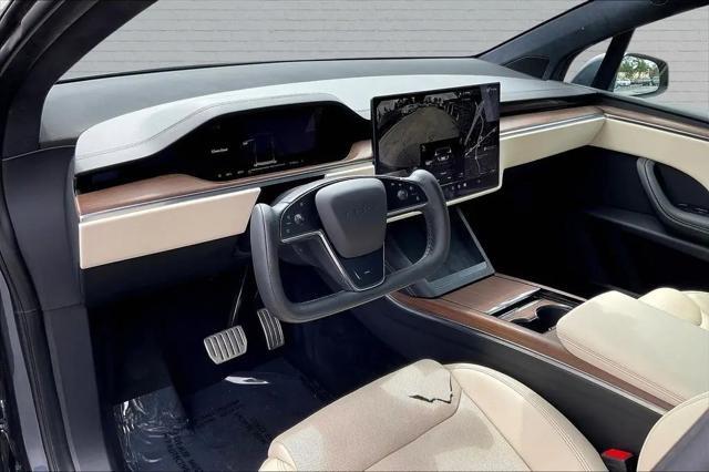 2023 Tesla Model X Standard Range
