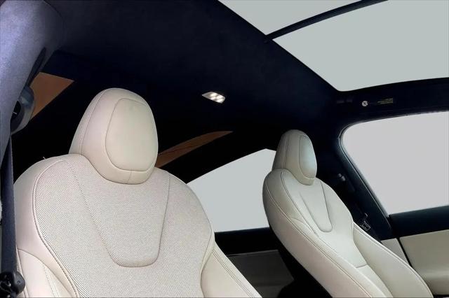 2023 Tesla Model X Standard Range
