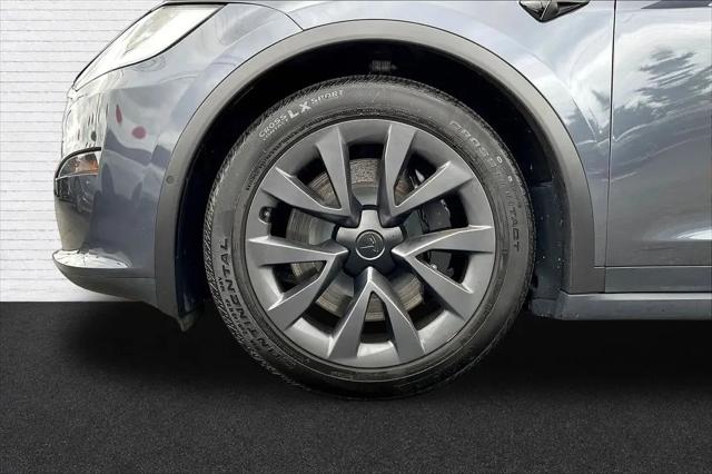 2023 Tesla Model X Standard Range