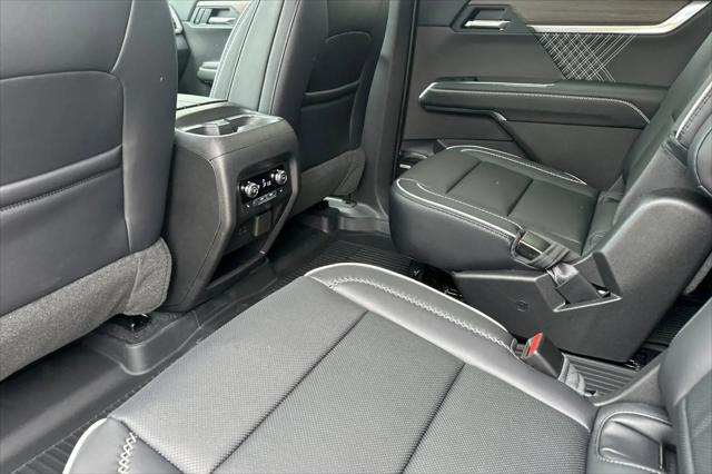 2026 GMC Acadia Denali FWD