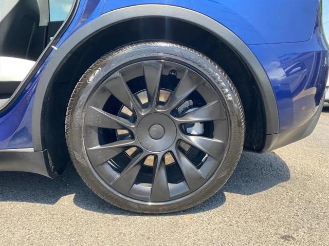 2024 Tesla Model Y Long Range Dual Motor All-Wheel Drive