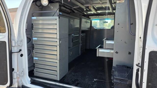 2012 Ford E-350 Super Duty Commercial