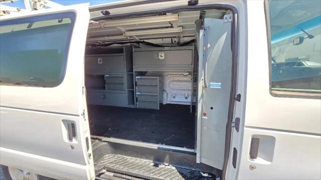 2012 Ford E-350 Super Duty Commercial