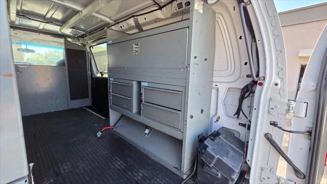 2012 Ford E-350 Super Duty Commercial