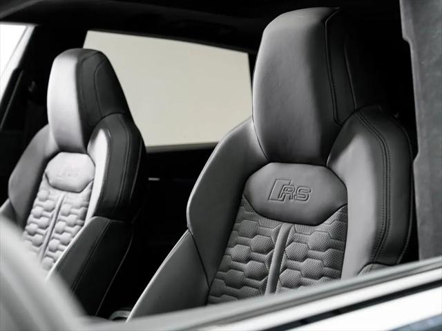 2026 Audi RS Q8 performance quattro tiptronic