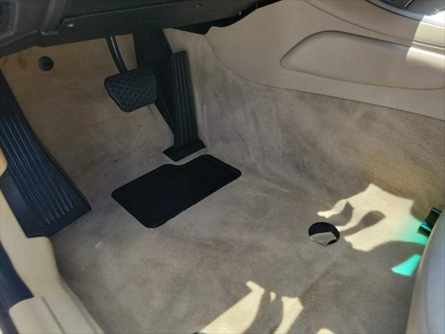 2005 BMW Z4 2.5i