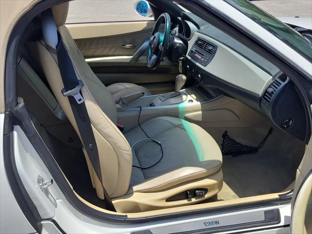 2005 BMW Z4 2.5i