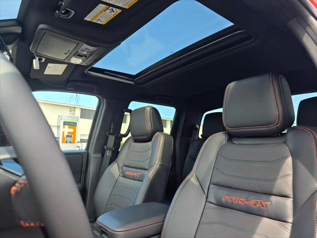 2025 Nissan Frontier Crew Cab Long Bed PRO-4X 4x4