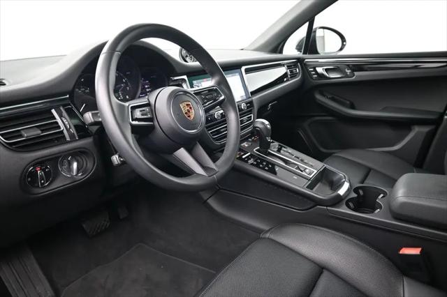 2025 Porsche Macan Macan