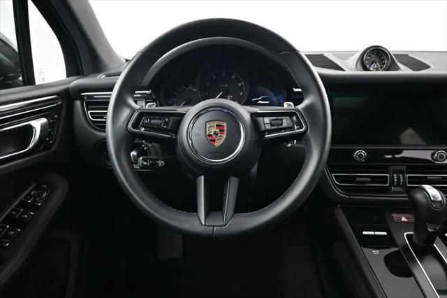 2025 Porsche Macan Macan