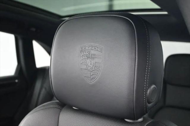 2025 Porsche Macan Macan