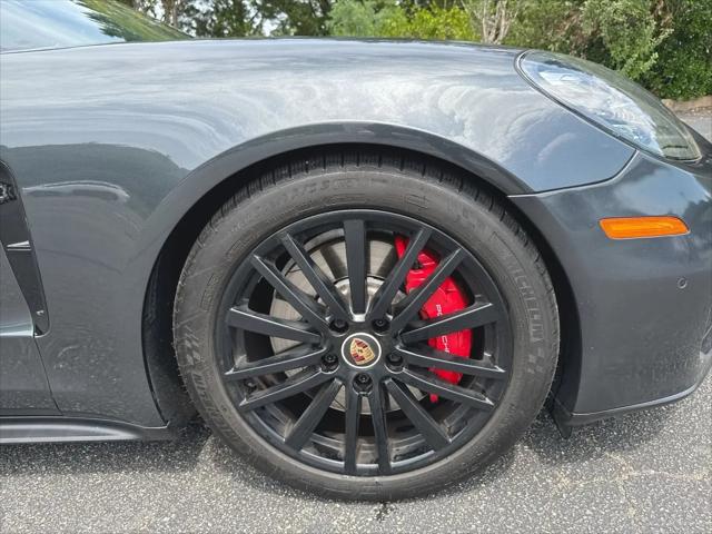 2021 Porsche Panamera GTS