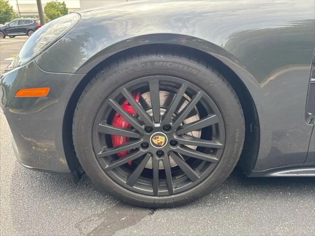 2021 Porsche Panamera GTS