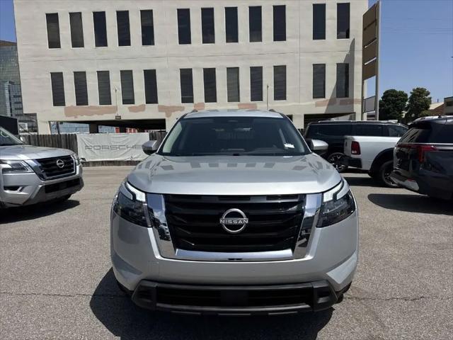 2025 Nissan Pathfinder SV FWD