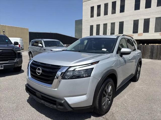 2025 Nissan Pathfinder SV FWD