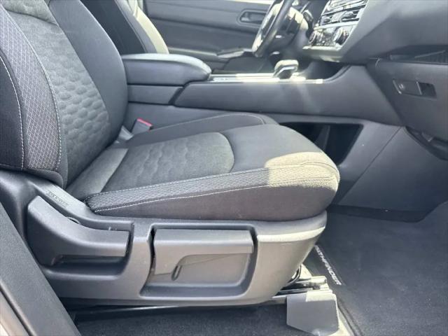 2025 Nissan Pathfinder SV FWD