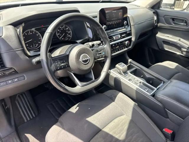 2025 Nissan Pathfinder SV FWD