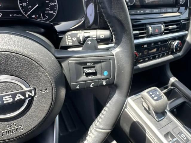2025 Nissan Pathfinder SV FWD