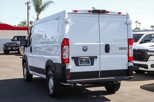 2026 Ram ProMaster Cargo Van Tradesman Low Roof 118 WB w/Pass Seat