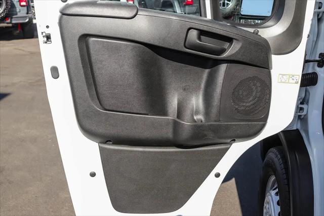 2026 Ram ProMaster Cargo Van Tradesman Low Roof 118 WB w/Pass Seat