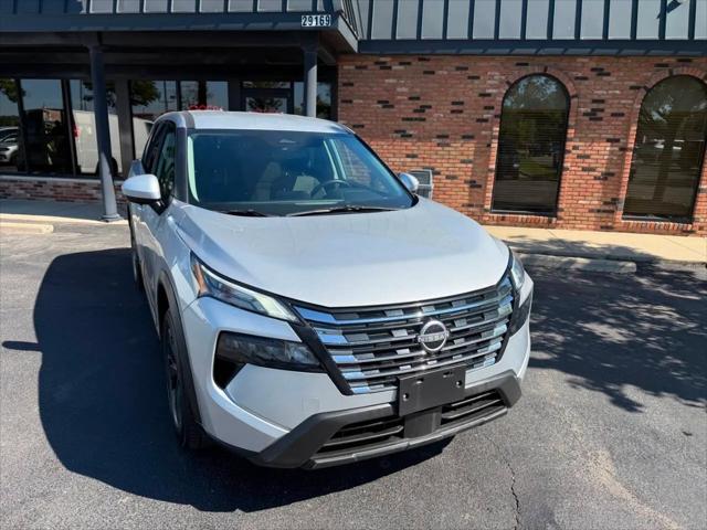 2025 Nissan Rogue SV Intelligent AWD for sale in Chesterfield, MI