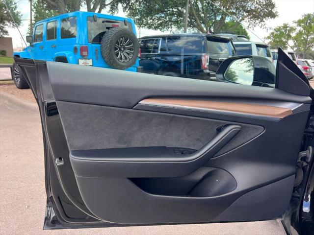 2021 Tesla Model 3 Standard Range Plus Rear-Wheel Drive