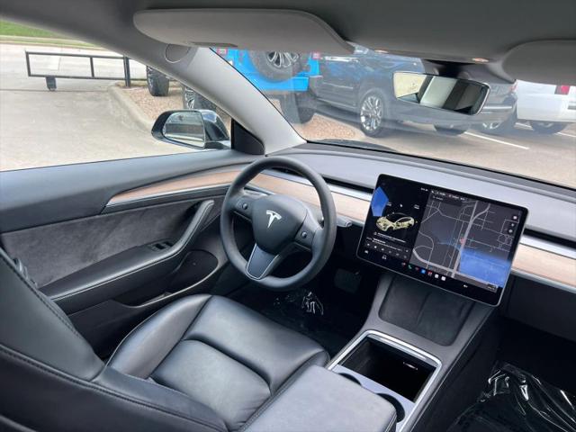 2021 Tesla Model 3 Standard Range Plus Rear-Wheel Drive