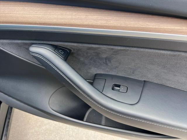 2021 Tesla Model 3 Standard Range Plus Rear-Wheel Drive