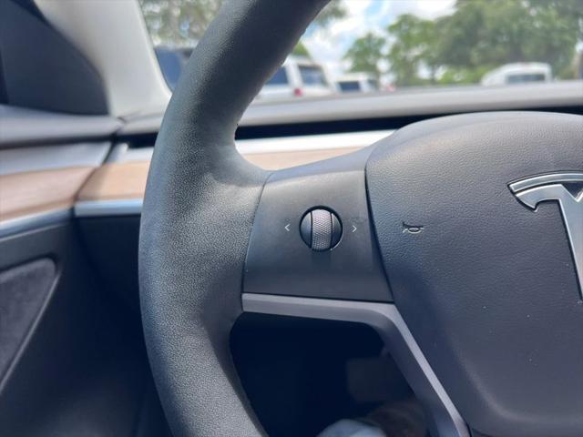 2021 Tesla Model 3 Standard Range Plus Rear-Wheel Drive