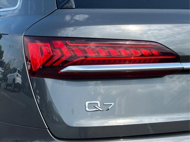 2023 Audi Q7 Premium 45 TFSI quattro Tiptronic