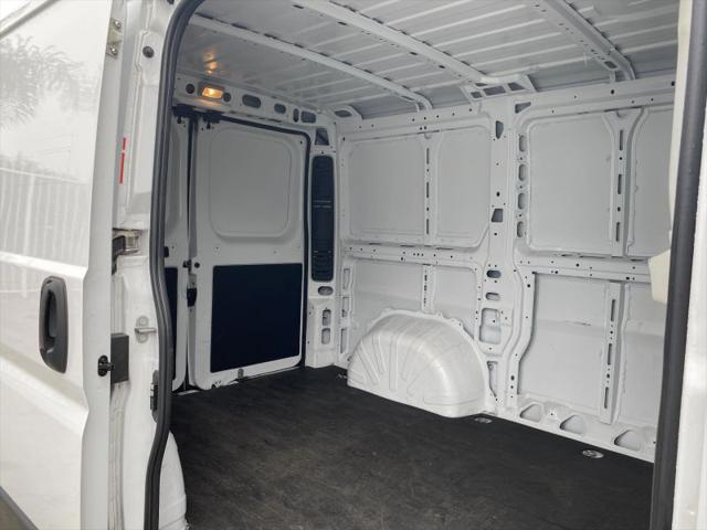 2025 Ram ProMaster Cargo Van Tradesman Low Roof 118" WB w/Pass Seat