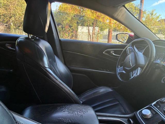 2016 Chrysler 200 Limited Platinum