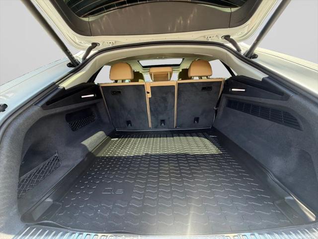 2023 Audi Q8 Premium Plus 55 TFSI quattro Tiptronic
