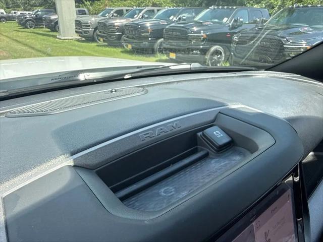 2026 Ram 3500 Tradesman/Big Horn