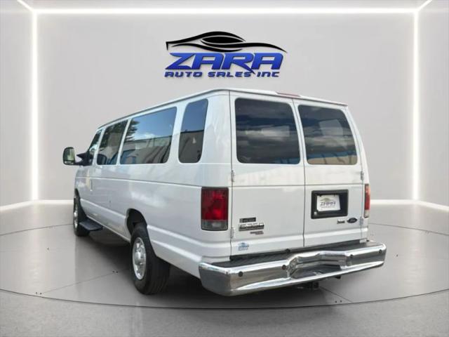 2010 Ford E-350 Super Duty XL