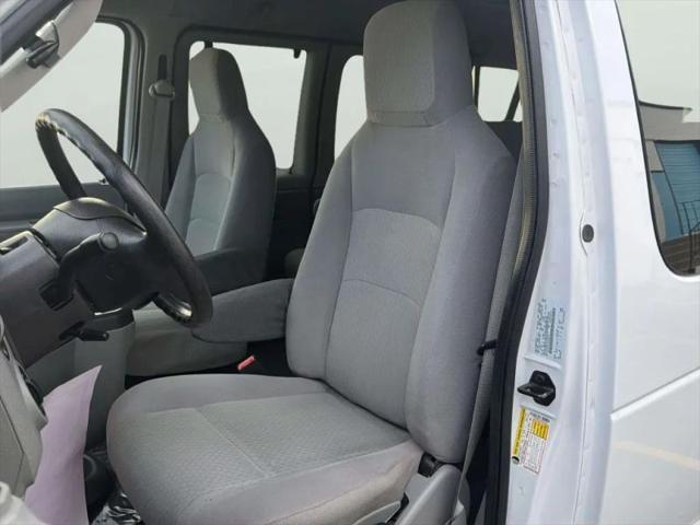 2010 Ford E-350 Super Duty XL