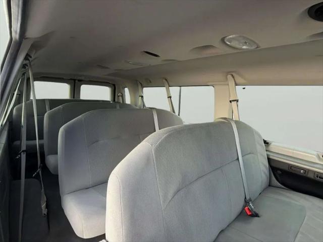 2010 Ford E-350 Super Duty XL